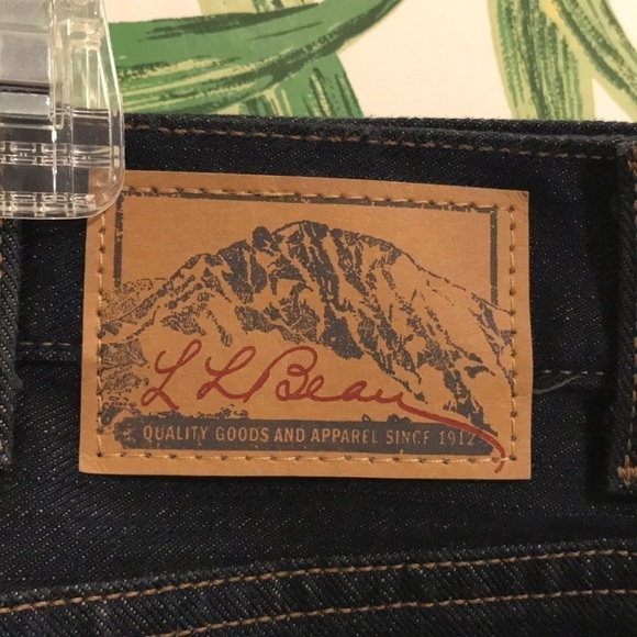 NWT L.L. Bean Men’s Dark Indigo Jeans 38 W X 30 L - Picture 6 of 6